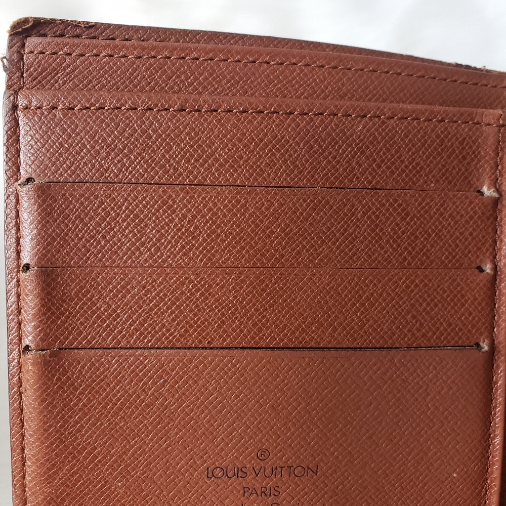 Authentic Loius Vuitton Bifold Monogram Mens Wall… - image 4